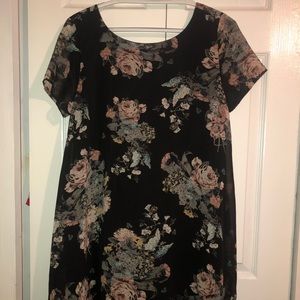 Short floral pattern dress
